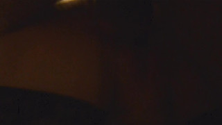 Сын ебет толстую мать в чулках раком на кровати