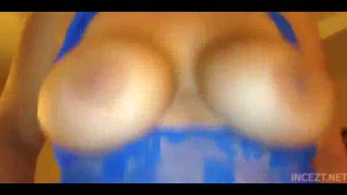 Сисястая мама прыгает на члене собственного сына