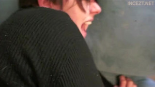 Похотливый братец устроил двойное проникновение в сестру