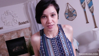 Доченька в чулках готовит киску для ебли с отцом мастурбацией