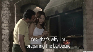 Привлекательная дочурка отсосала член отцу перед сладкой еблей