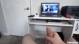 Мамочка сосёт мой член после расслабляющего массажа и полностью отдаётся мне