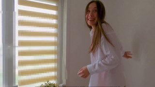 Молодая сестра подставила жопу под пенис брата на карантине